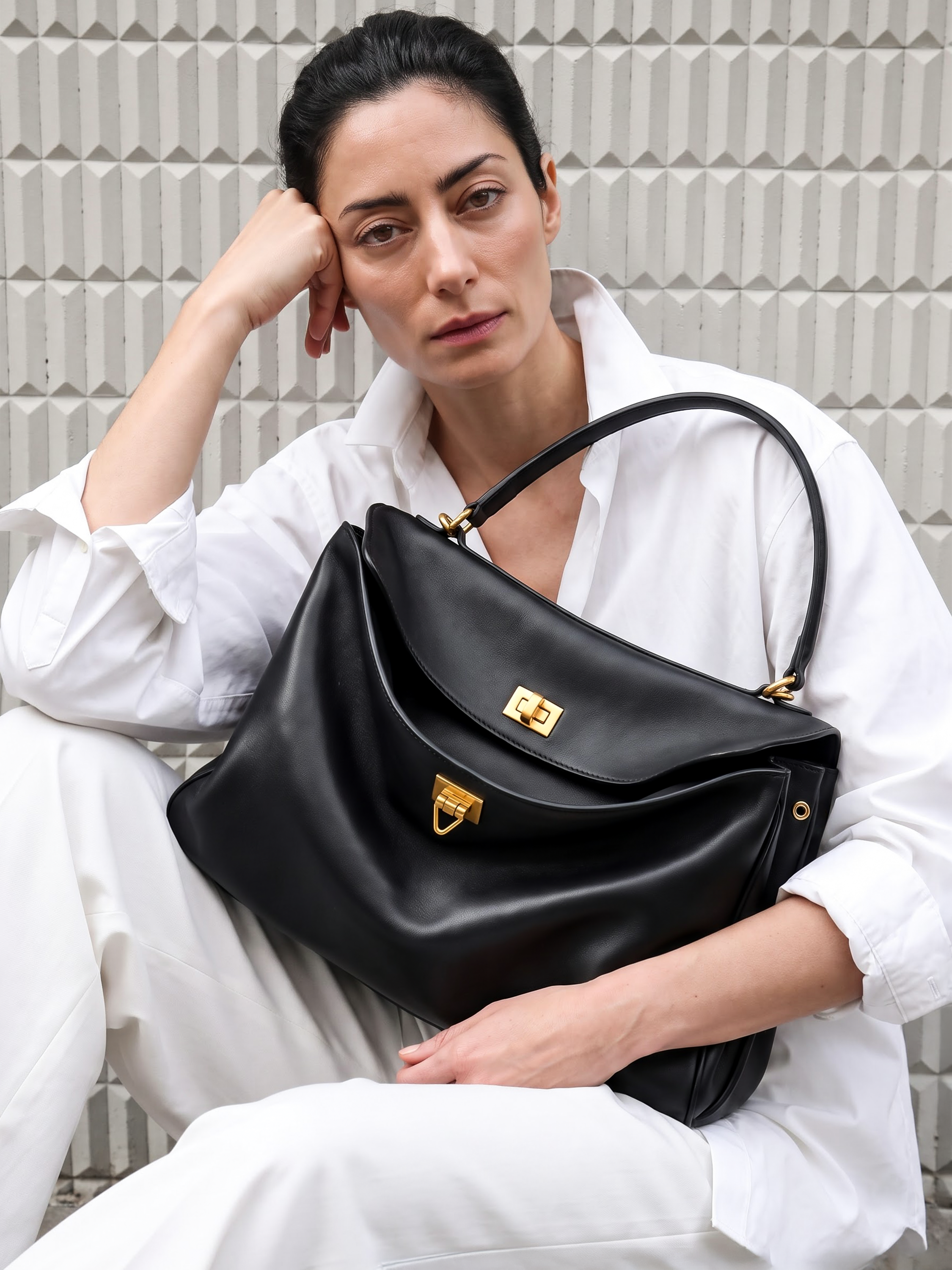 Soluta Black Leather Top Handle Bag