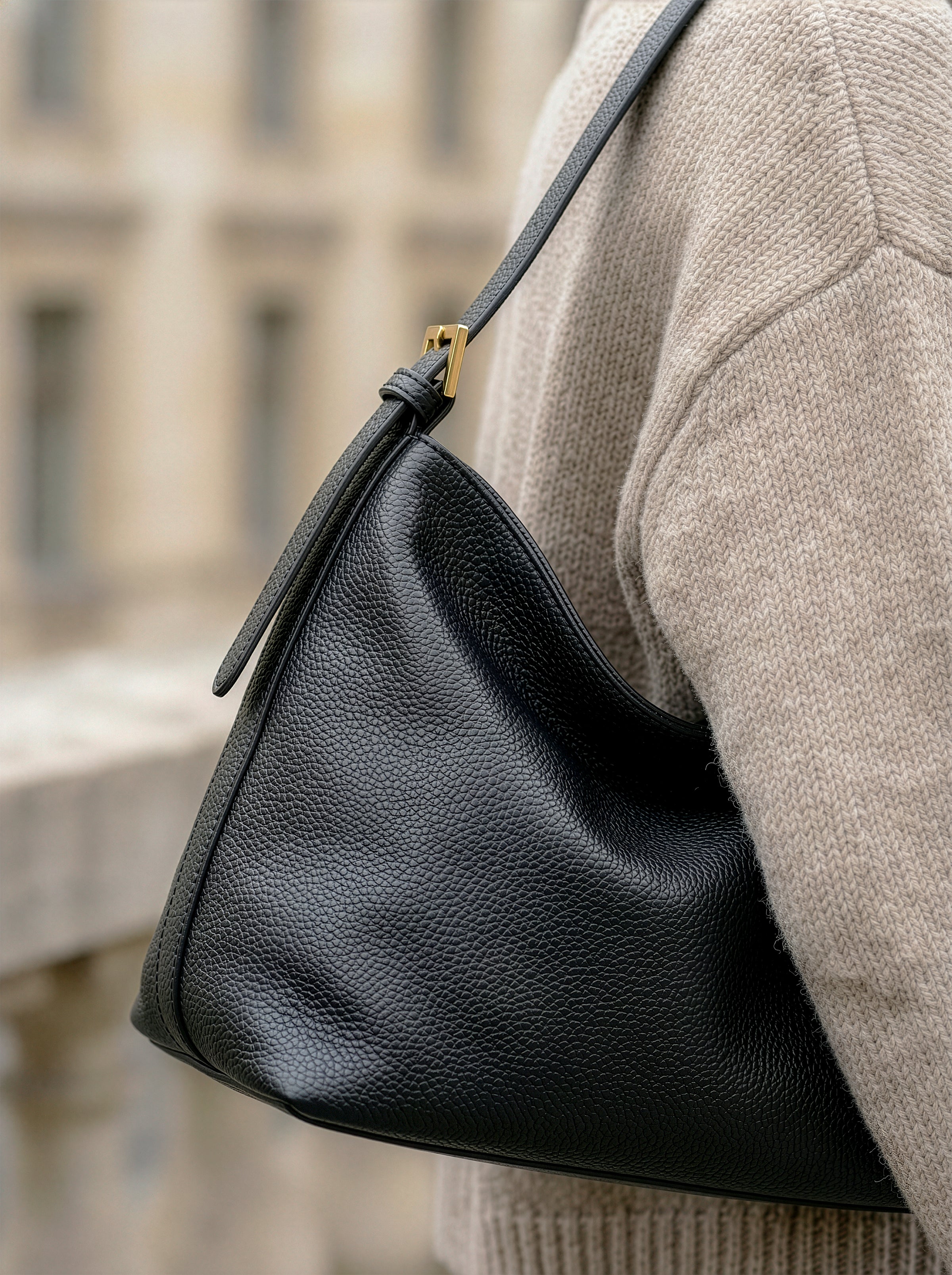 Alessa Black Leather Shoulder Bag